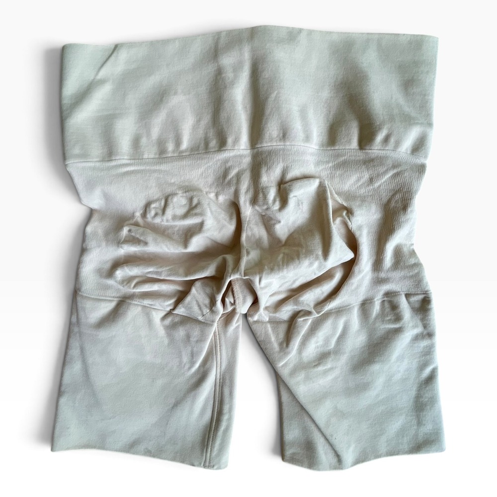 SKIMS Sculpting Short High Waisted Seamless Shapewear Sand XL NEW!